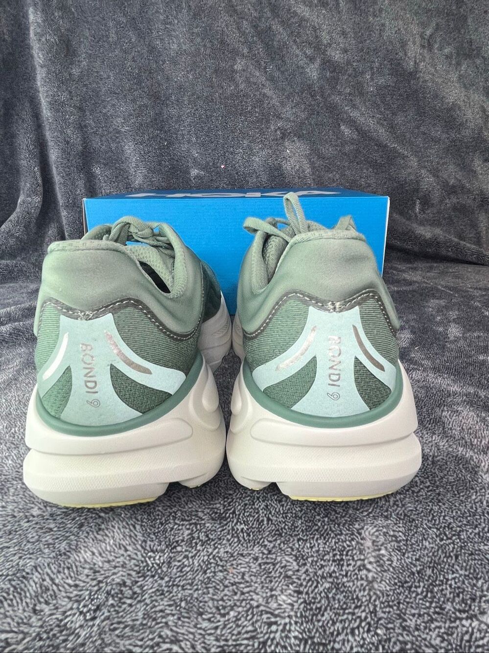 NIB Hoka Bondi 9 Men's Size 10 (US 10D / EU 44) SNTF Green Running Shoes - Picture 5 of 7